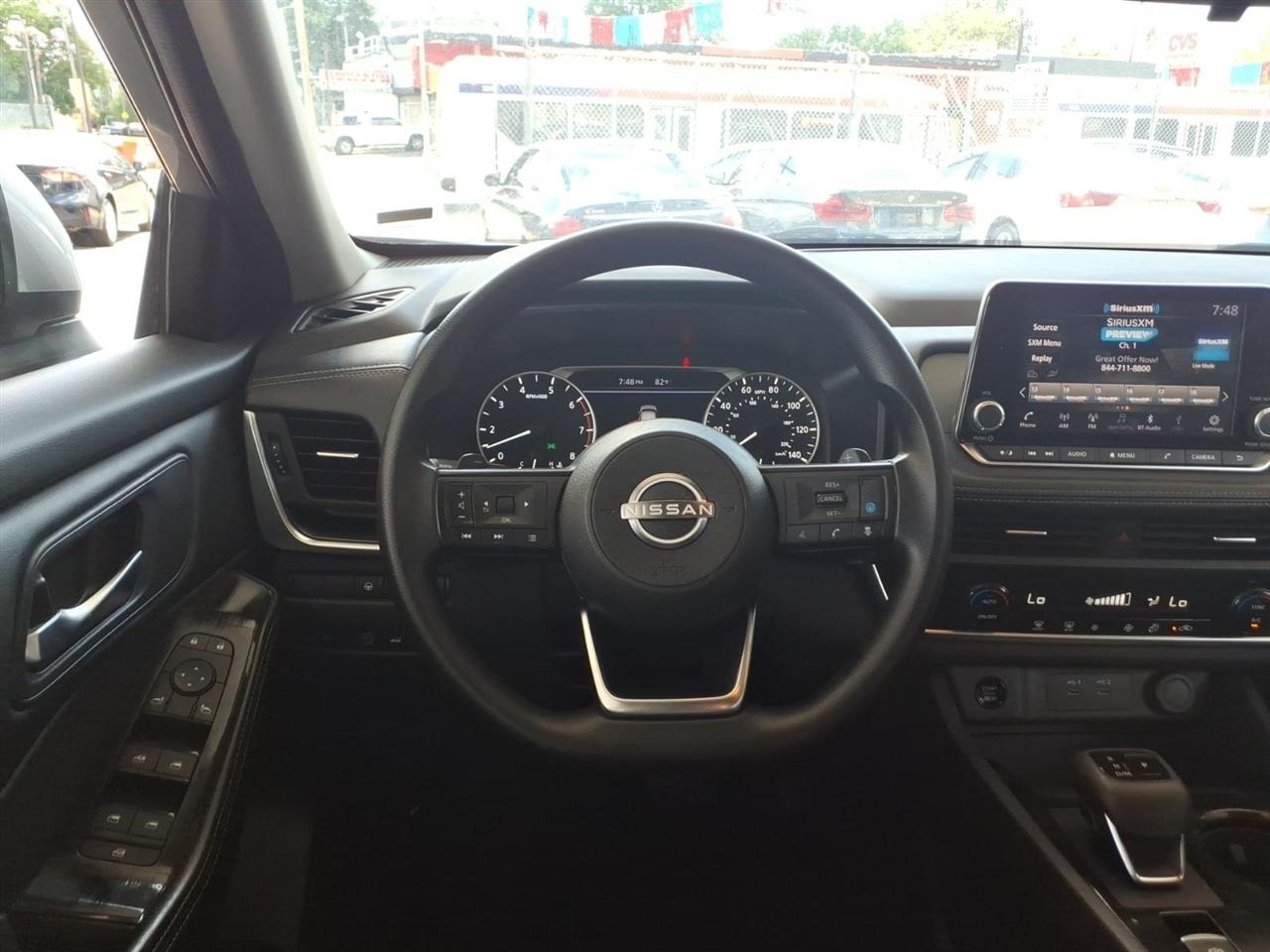 Nissan Rogue  2024