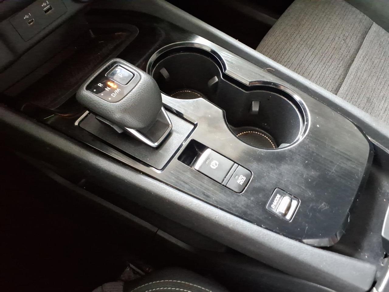 Nissan Rogue  2021