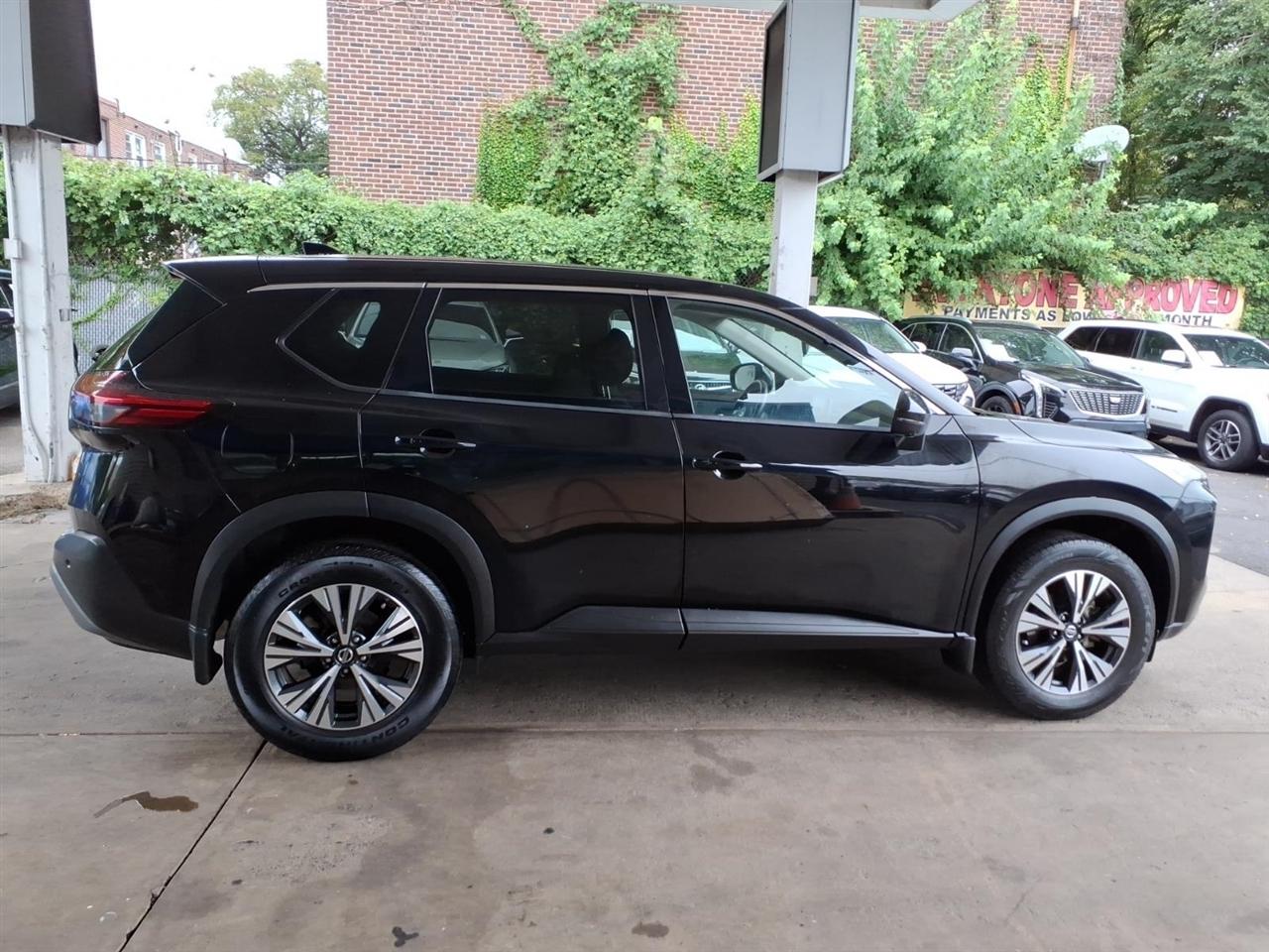 Nissan Rogue  2021