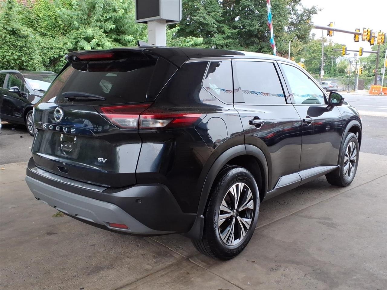 Nissan Rogue  2021