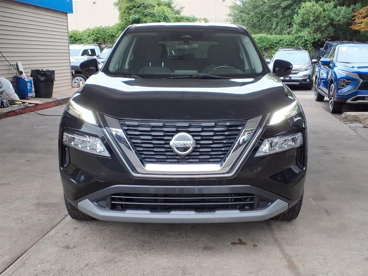 Nissan Rogue  2021