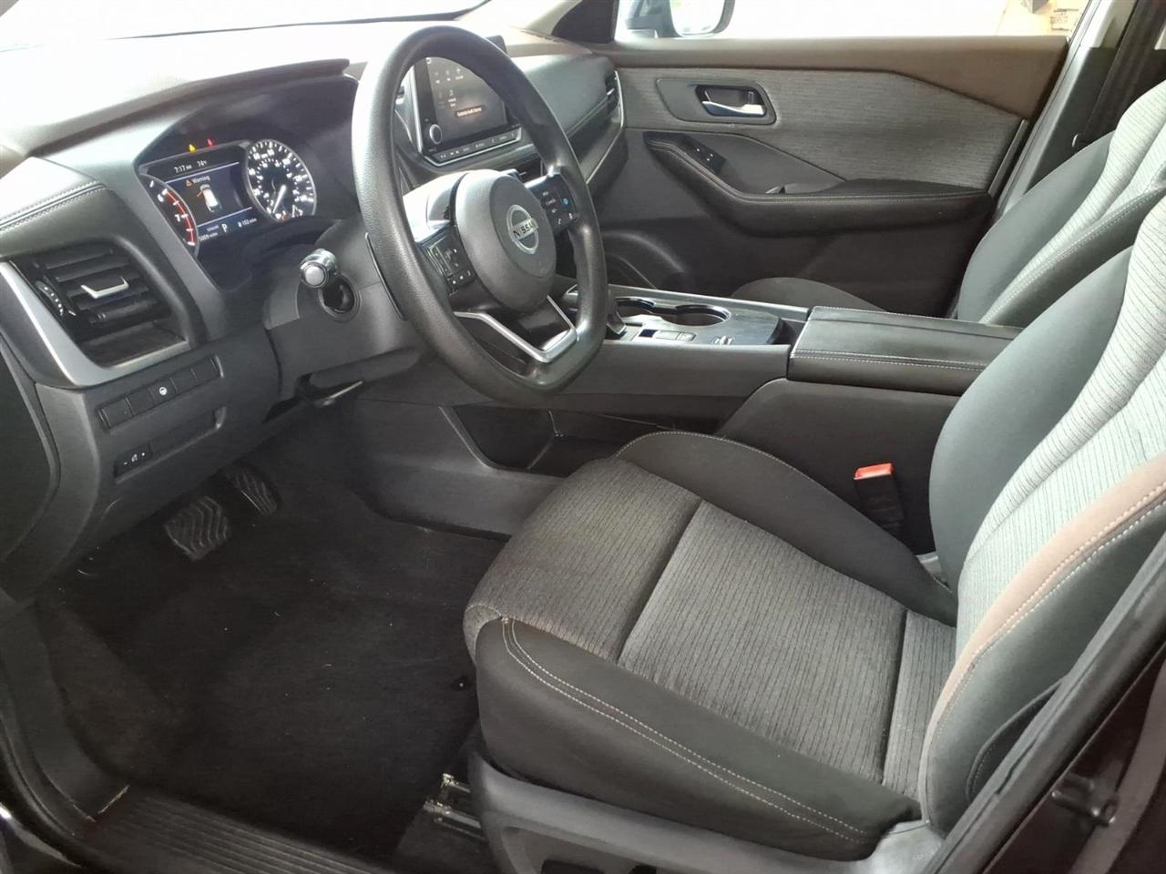 Nissan Rogue  2021