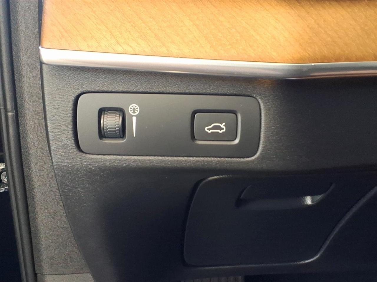 Volvo XC90  2019