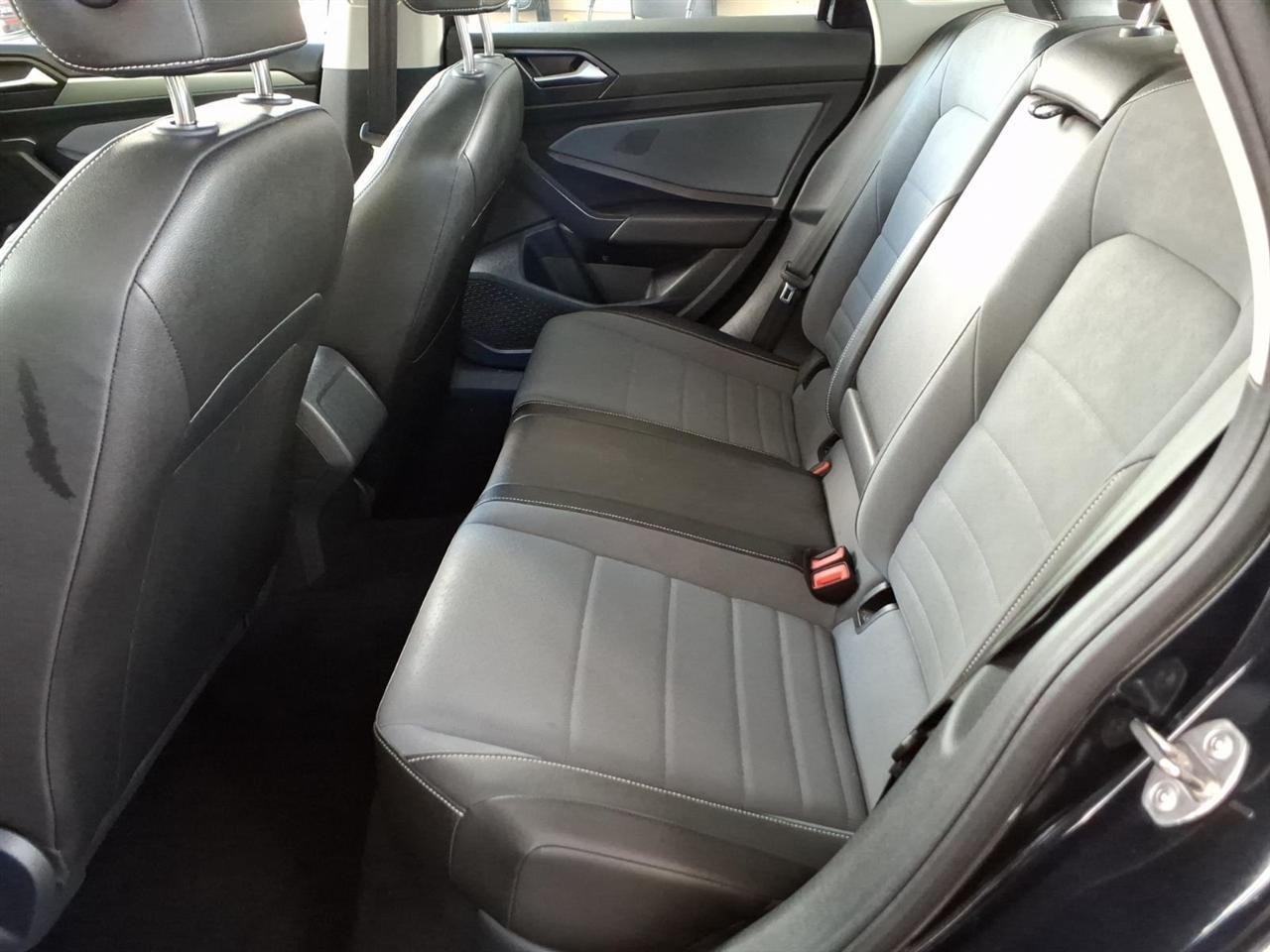 Volkswagen Jetta  2025