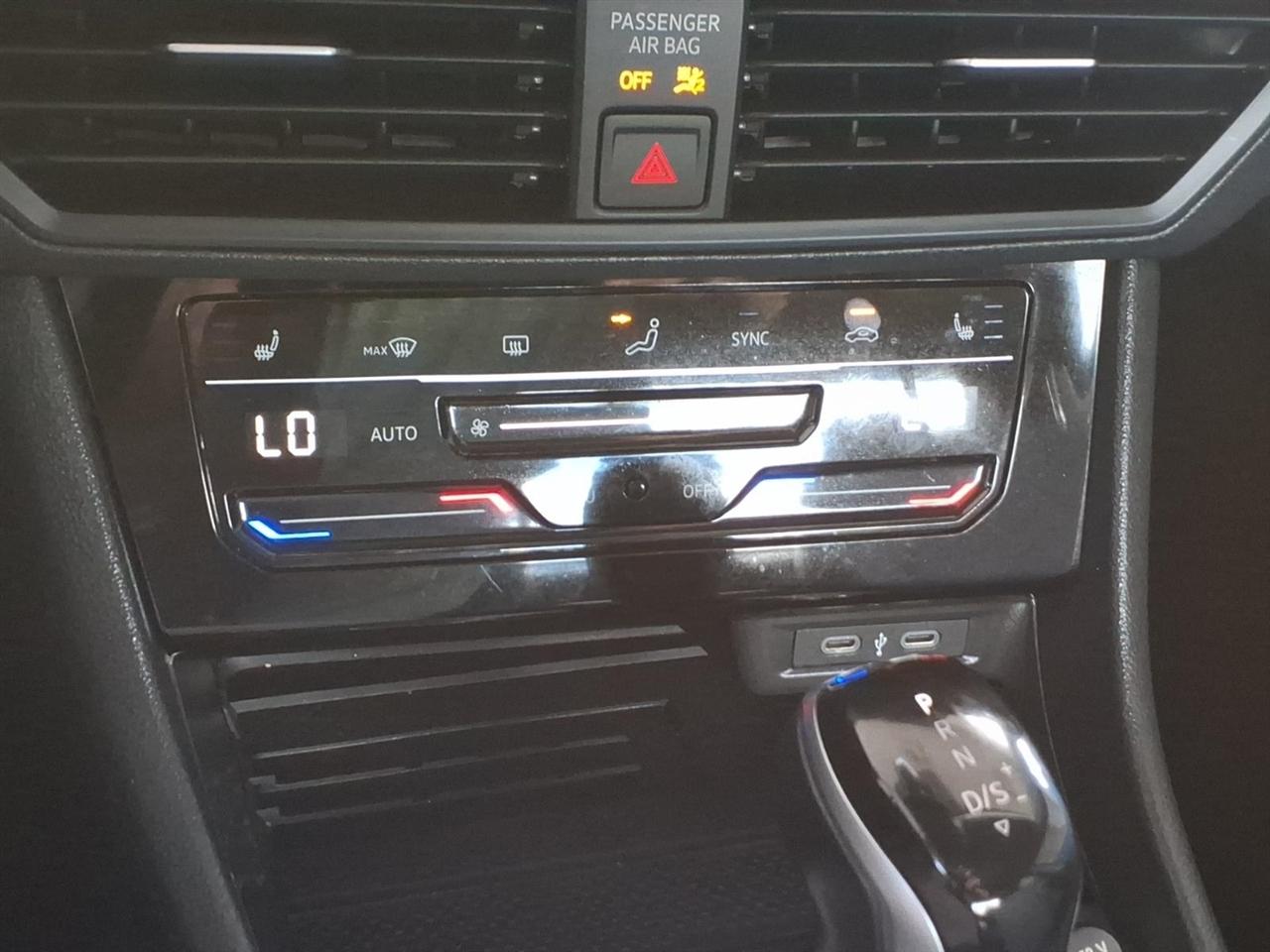 Volkswagen Jetta  2025