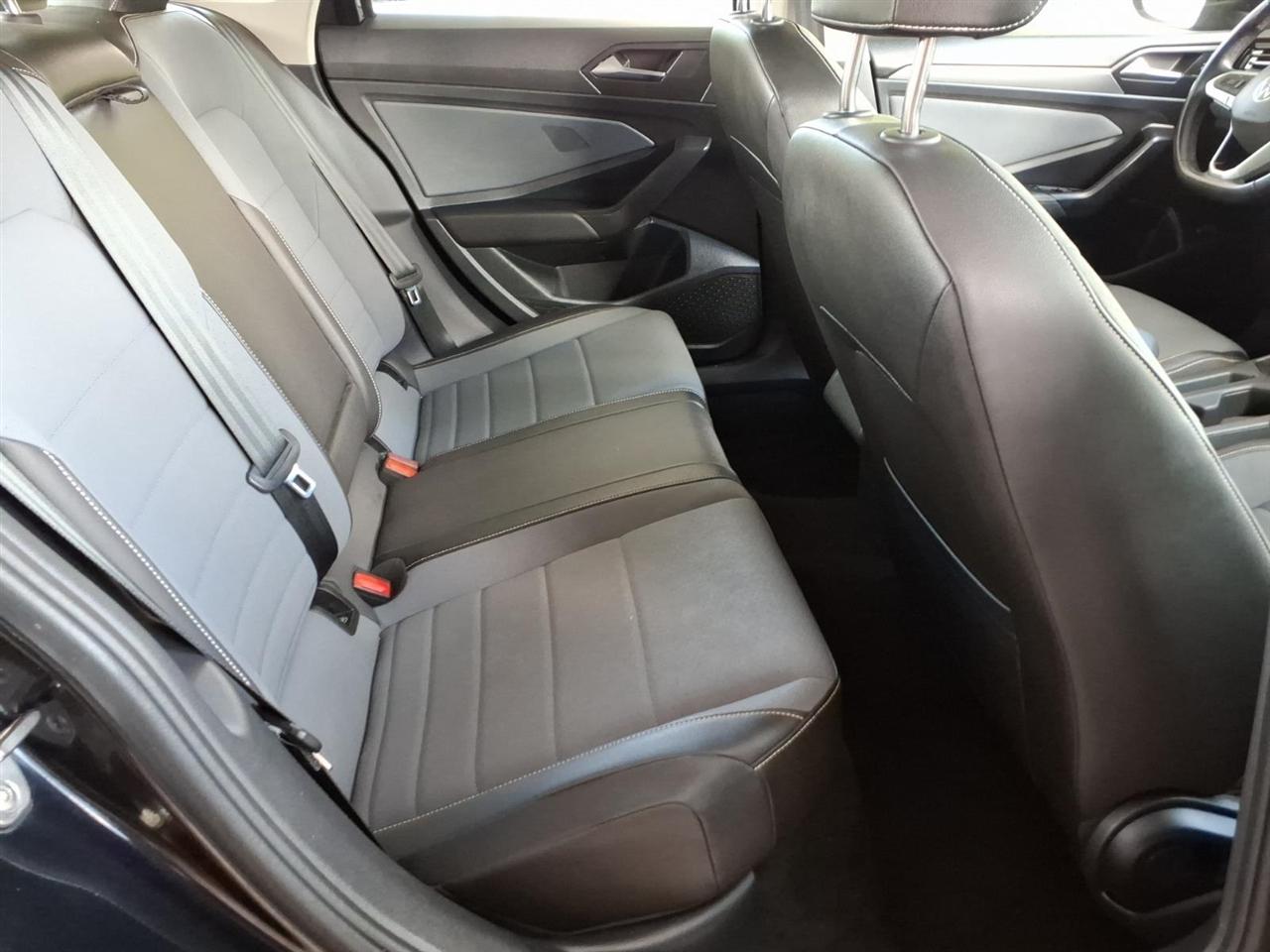 Volkswagen Jetta  2025