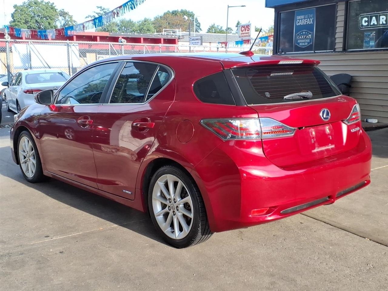 Lexus CT 200h  2013