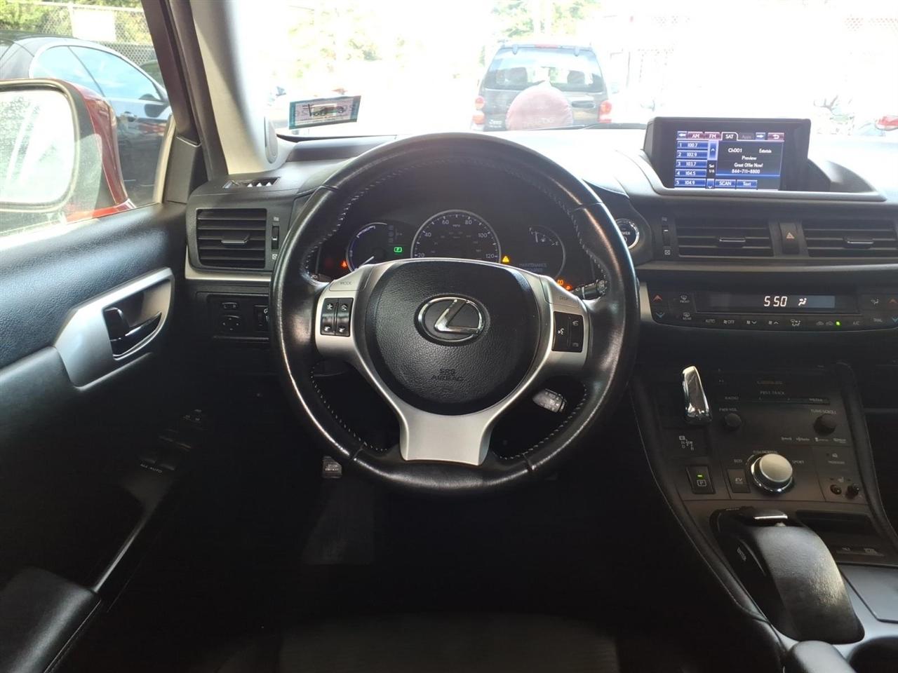Lexus CT 200h  2013