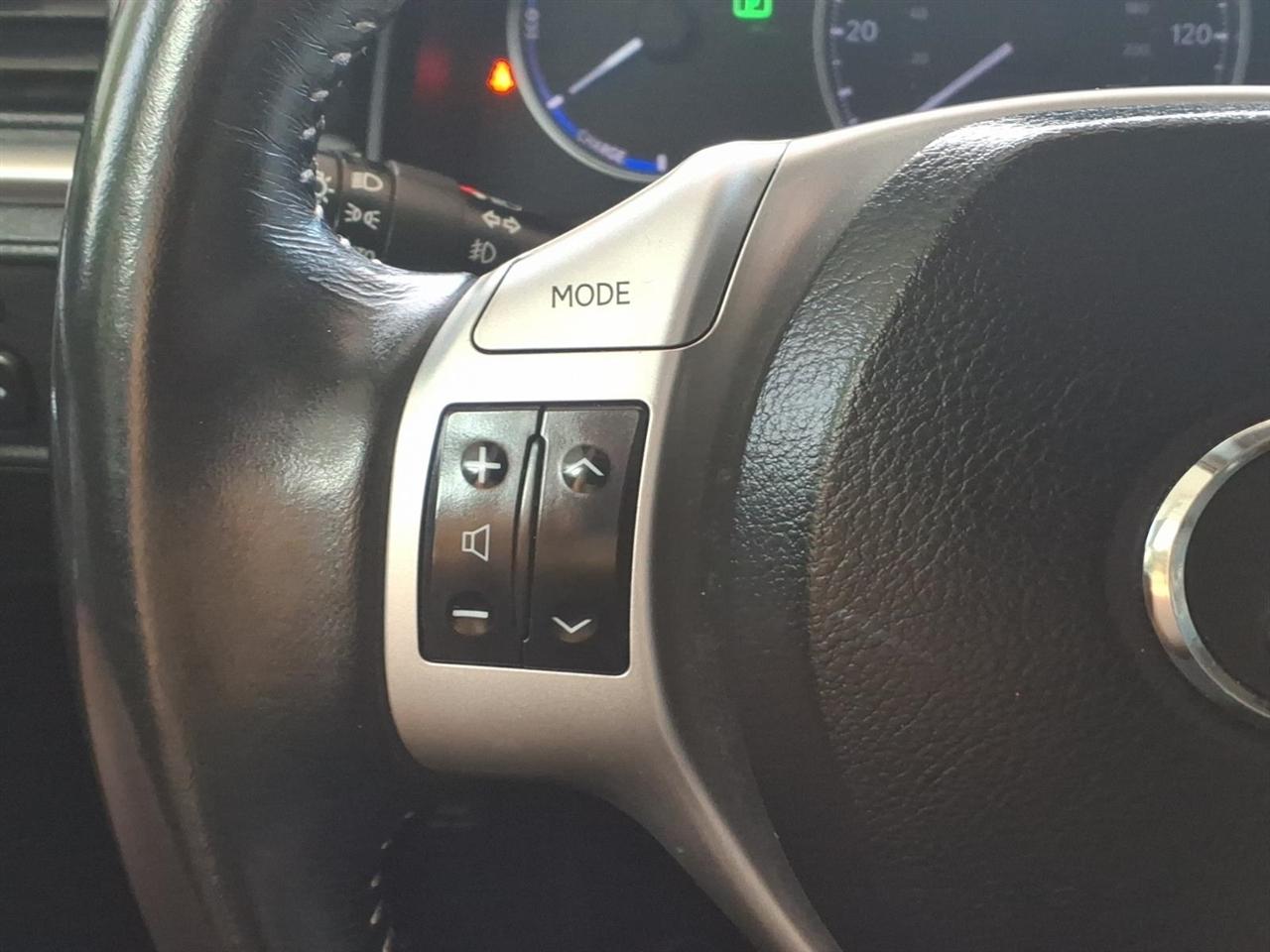 Lexus CT 200h  2013