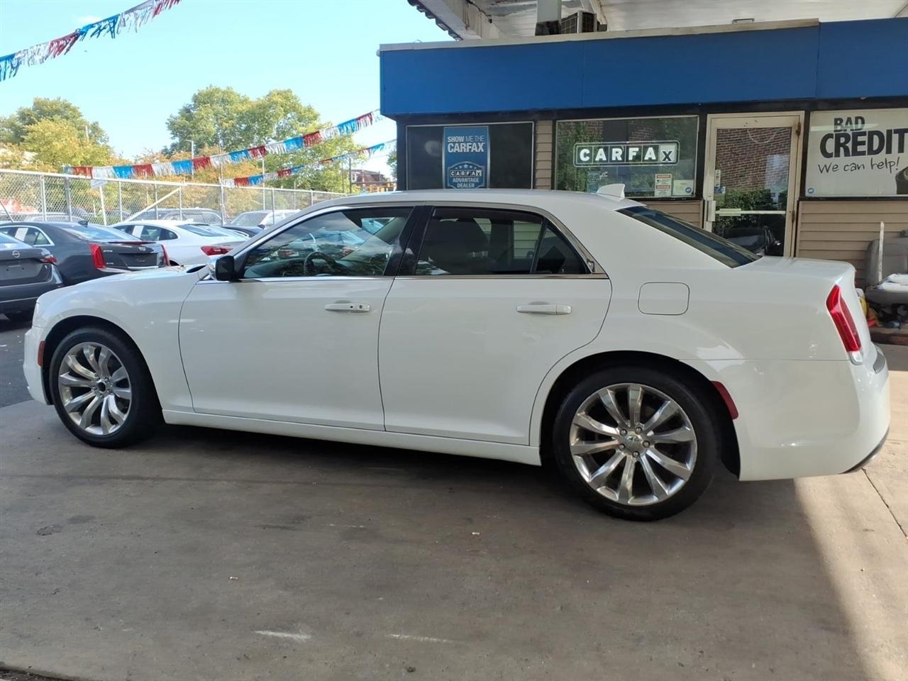 Chrysler 300  2018