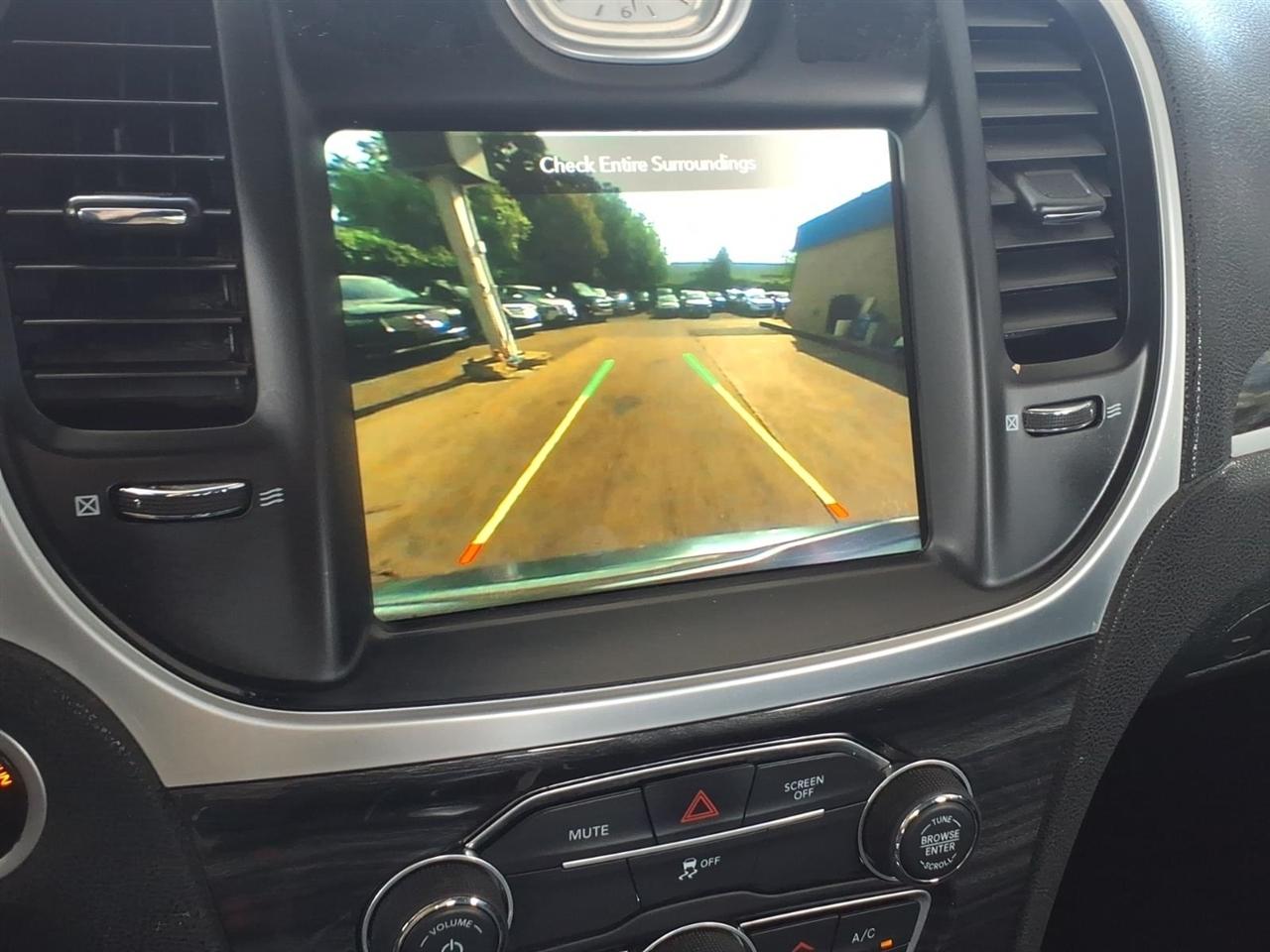 Chrysler 300  2018