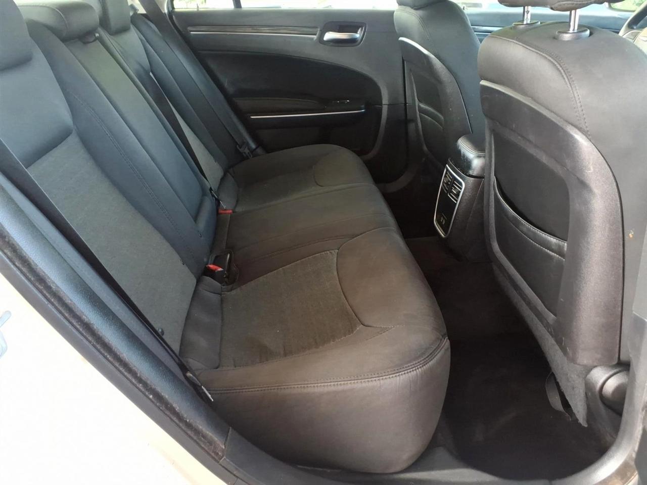 Chrysler 300  2018