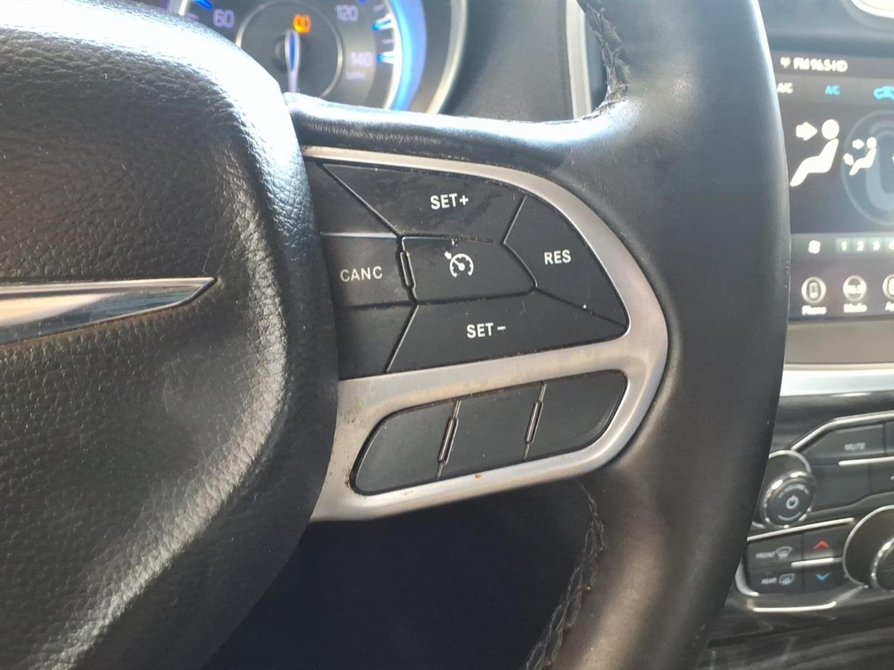 Chrysler 300  2018