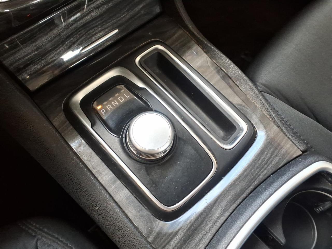 Chrysler 300  2018