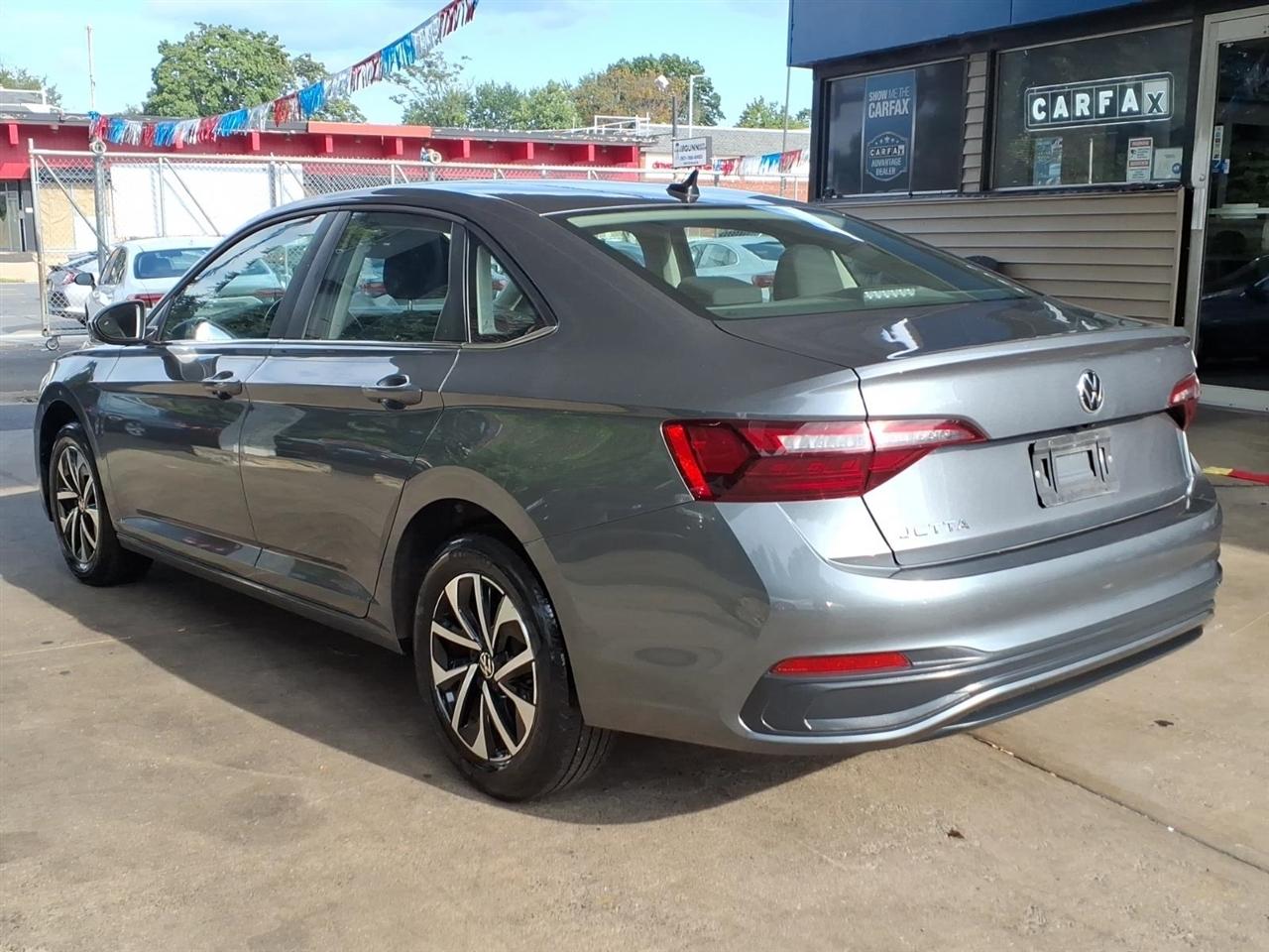 Volkswagen Jetta  2024