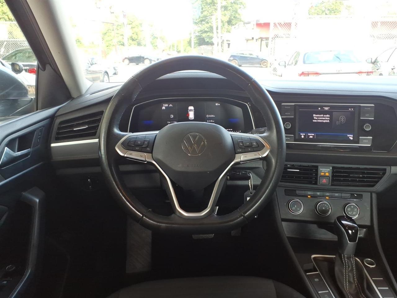 Volkswagen Jetta  2024
