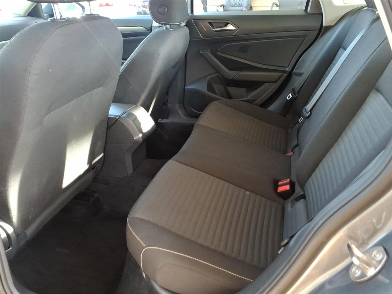 Volkswagen Jetta  2024