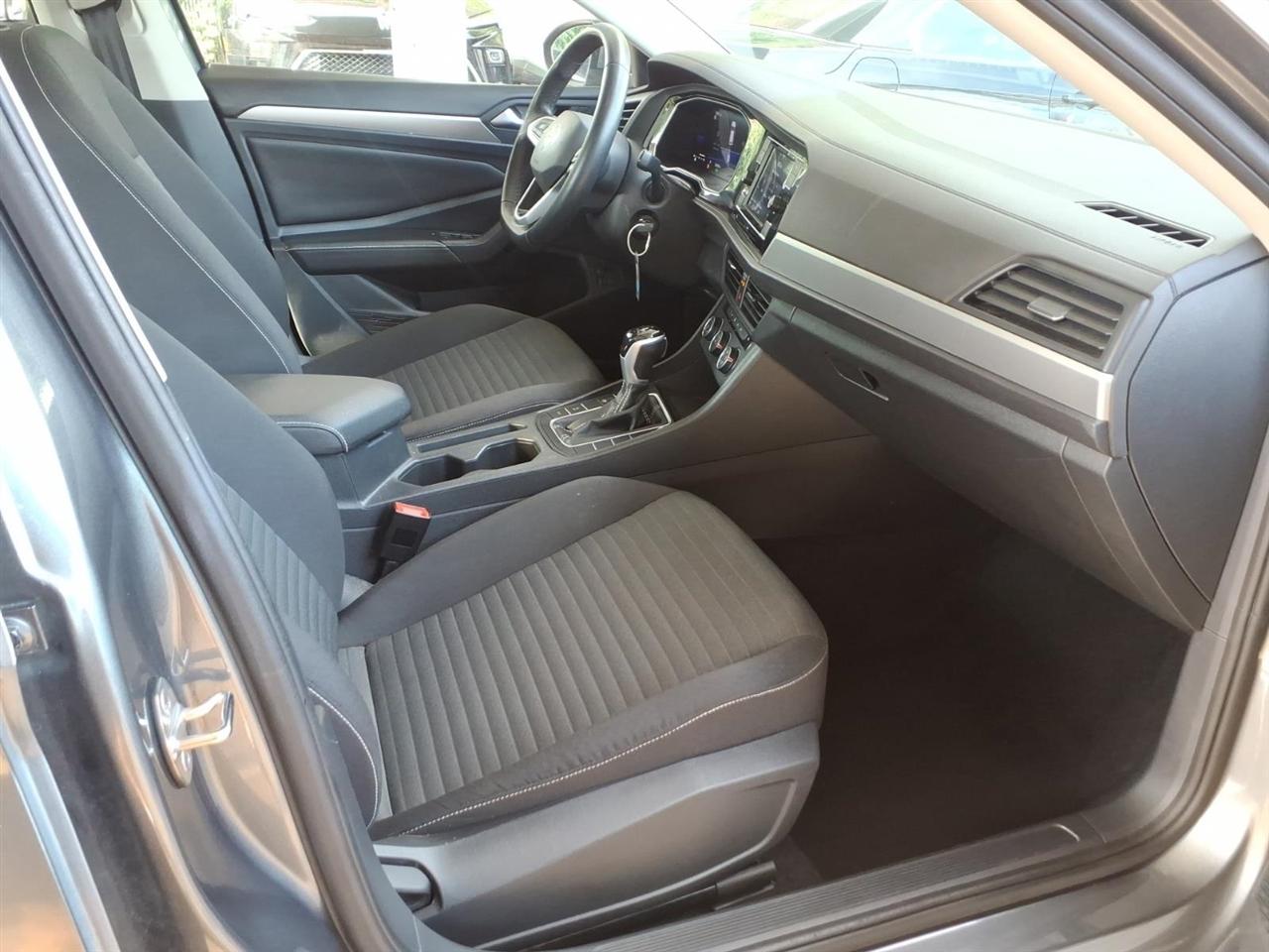 Volkswagen Jetta  2024