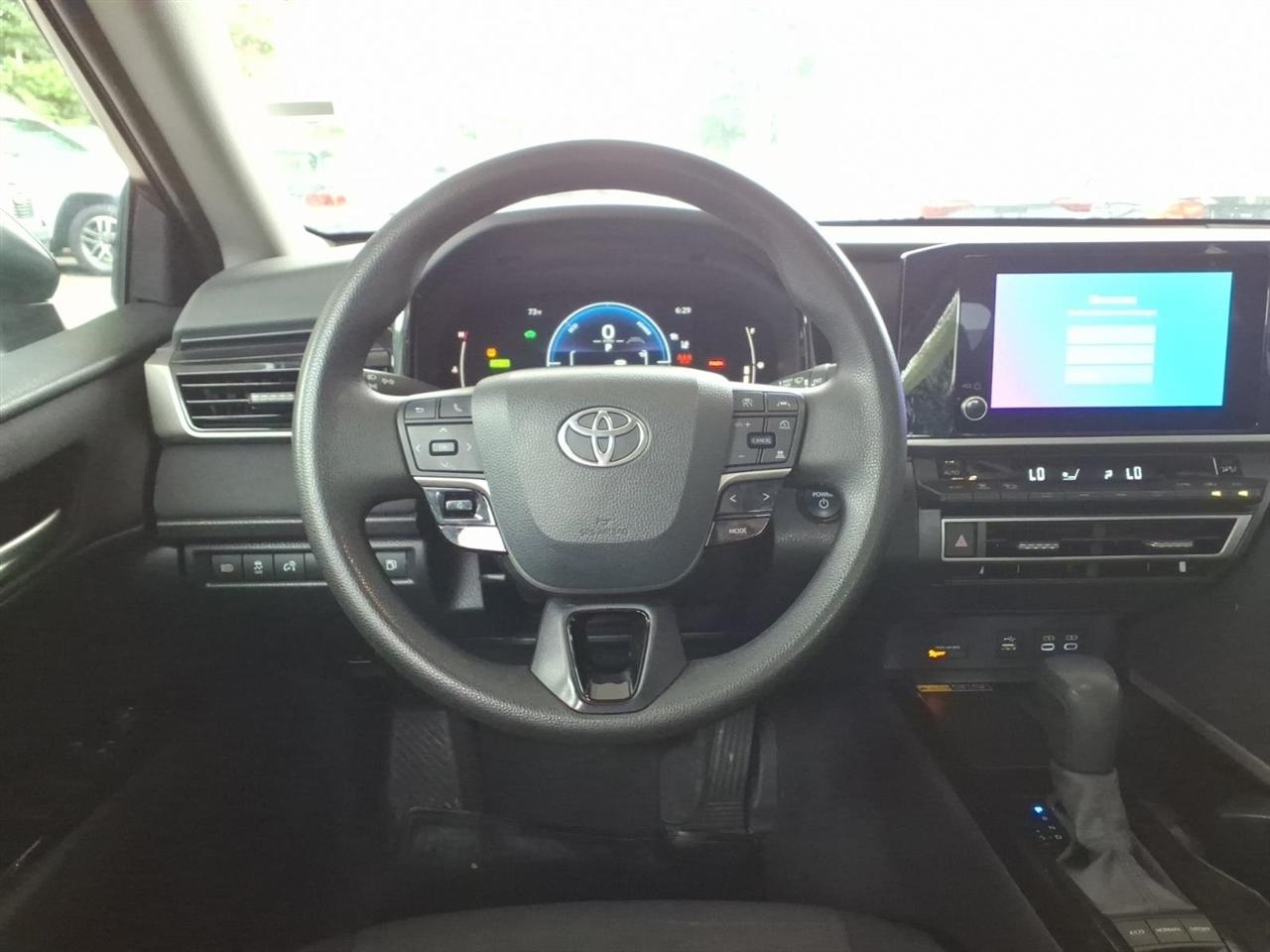 Toyota Camry  2025