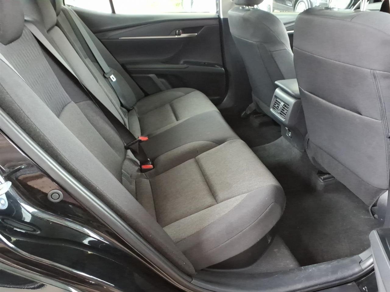 Toyota Camry  2025