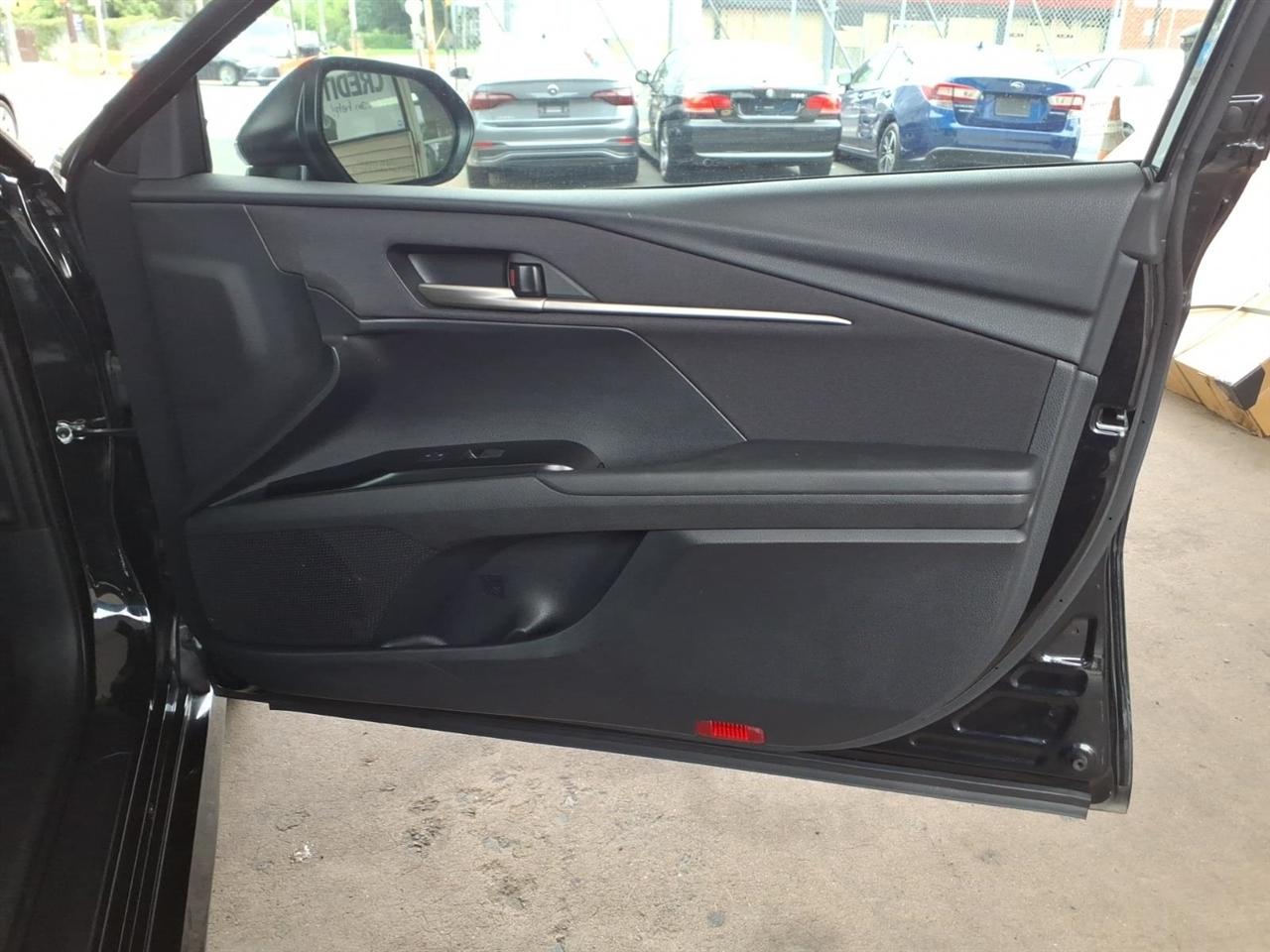 Toyota Camry  2025