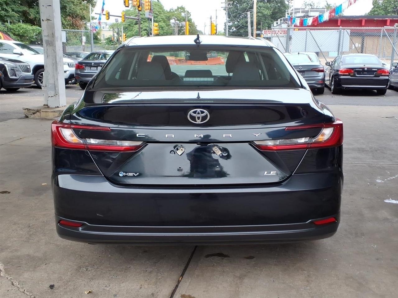 Toyota Camry  2025