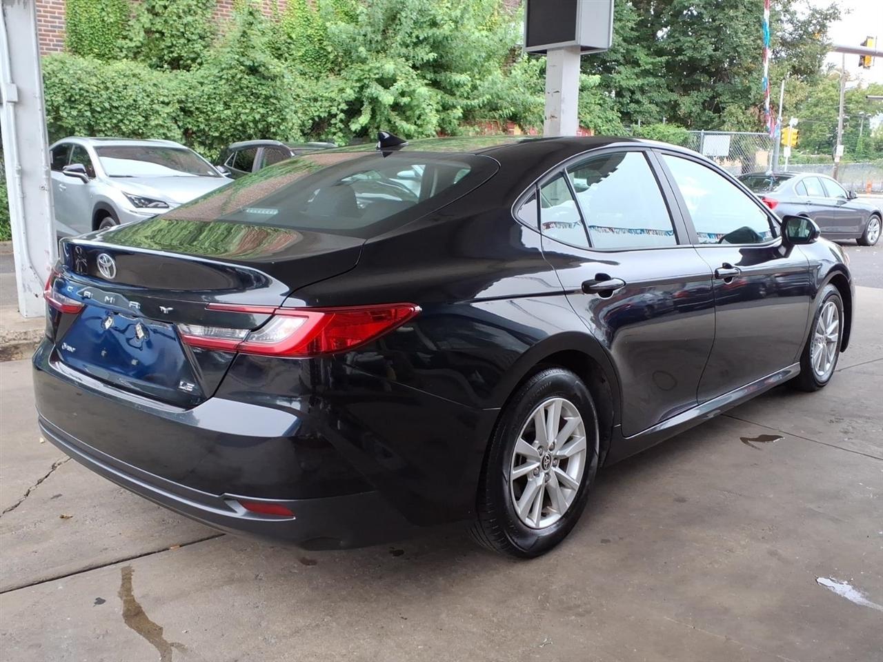 Toyota Camry  2025