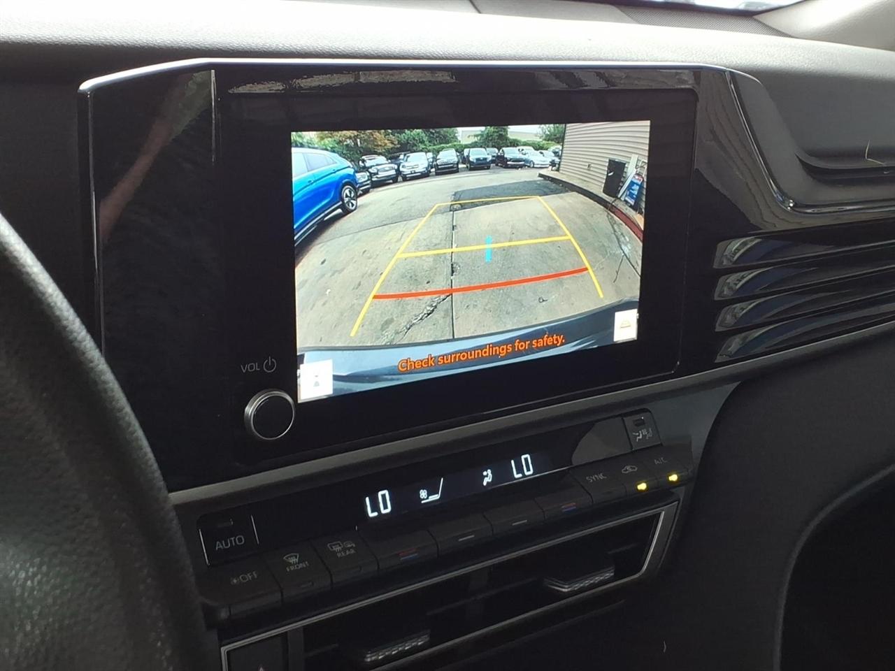 Toyota Camry  2025