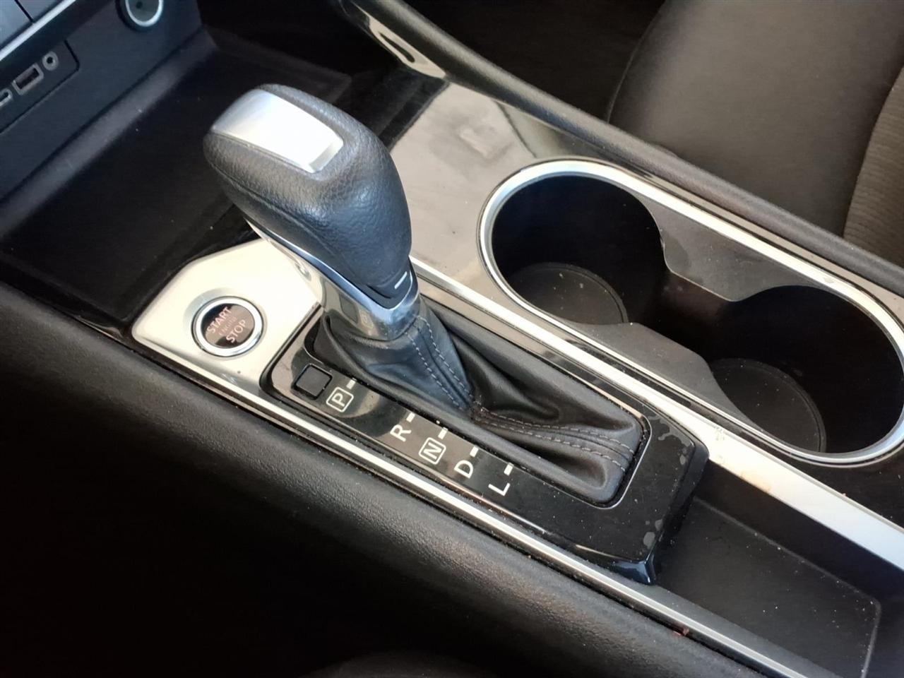 Nissan Altima  2024