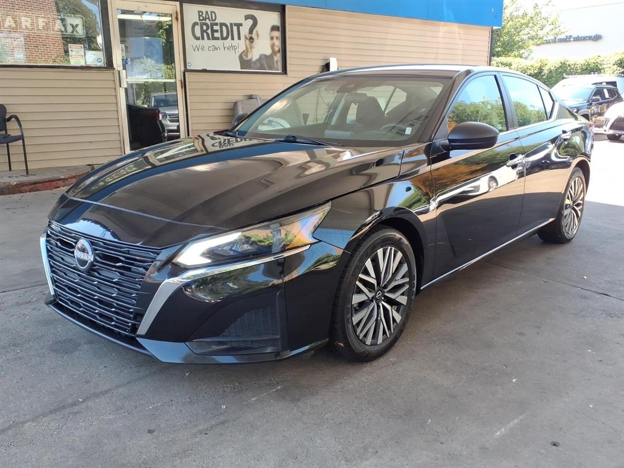 Nissan Altima  2024