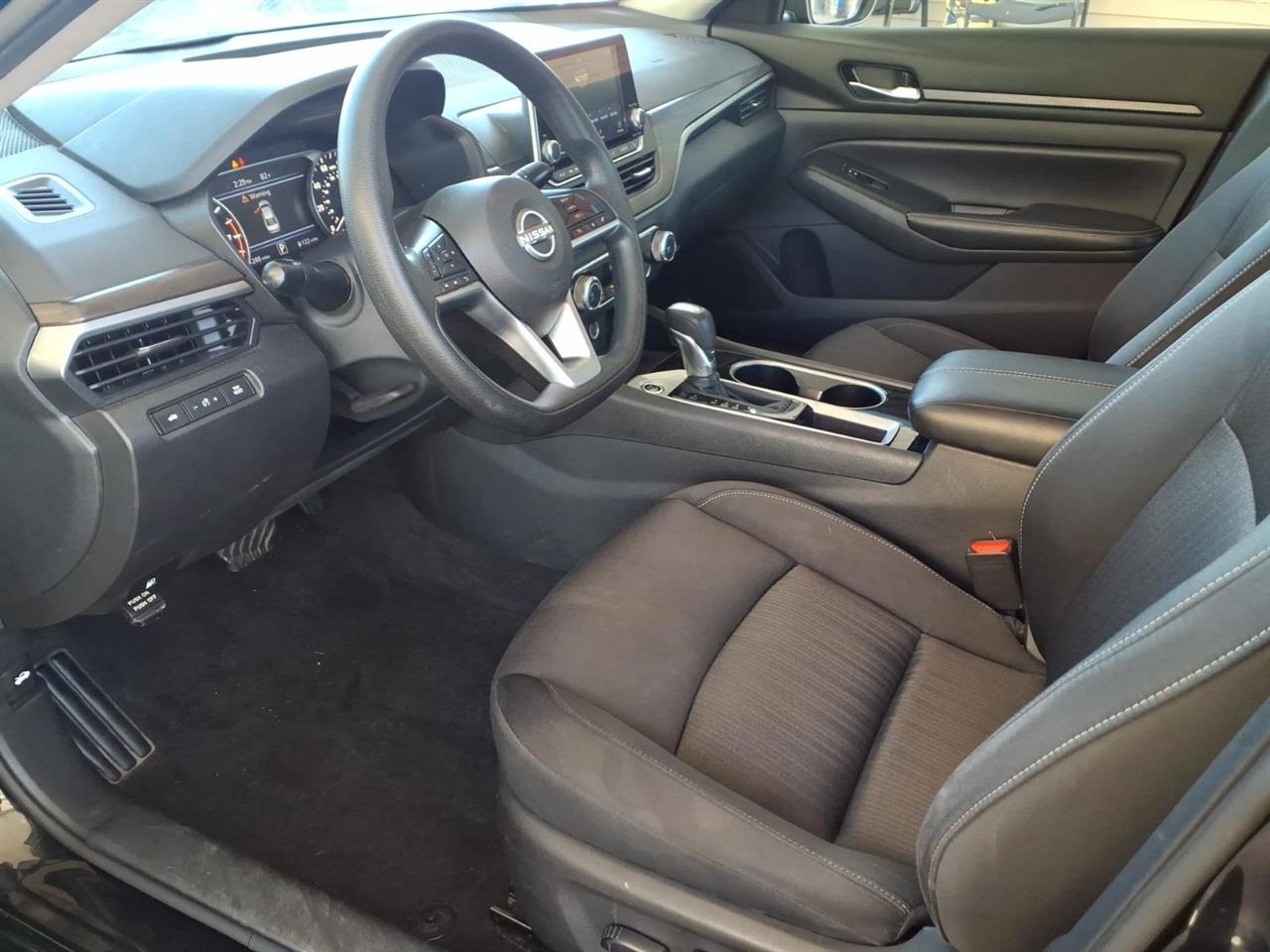 Nissan Altima  2024