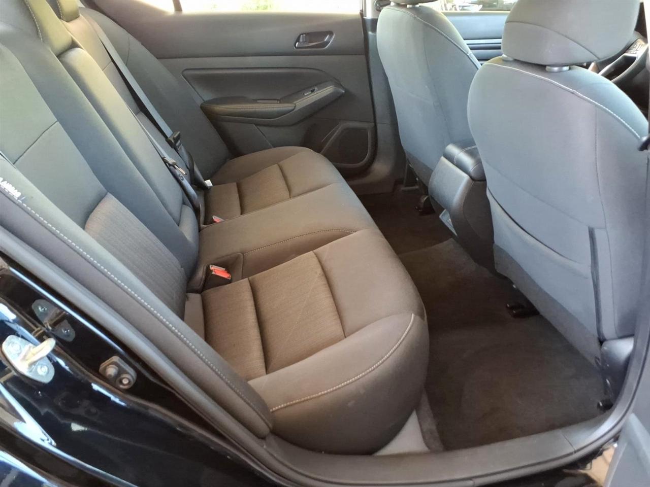 Nissan Altima  2024