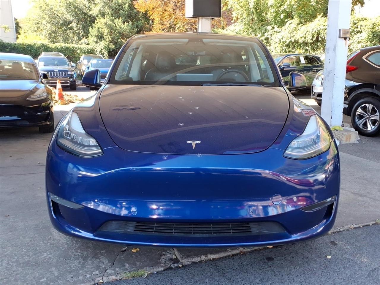 Tesla Model Y  2021