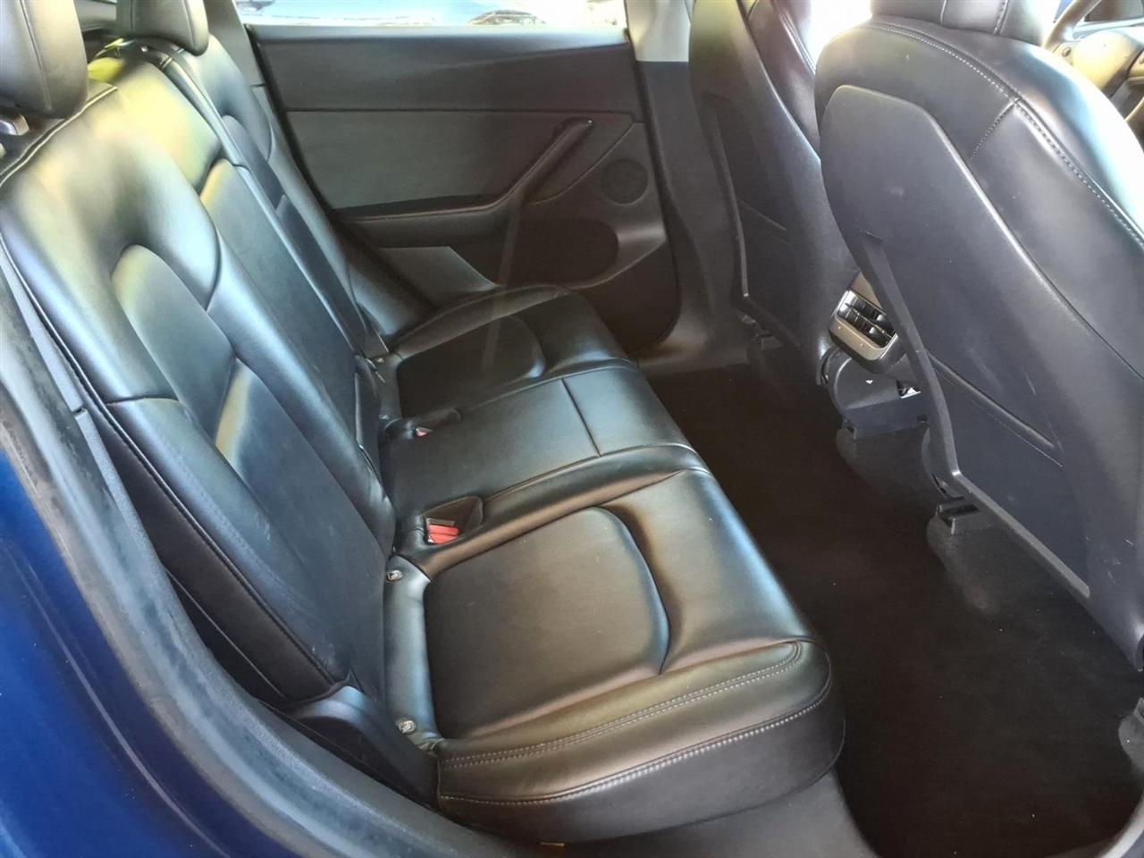 Tesla Model Y  2021