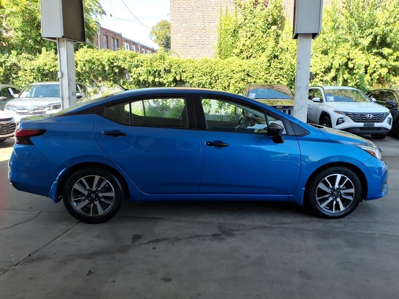 Nissan Versa  2024