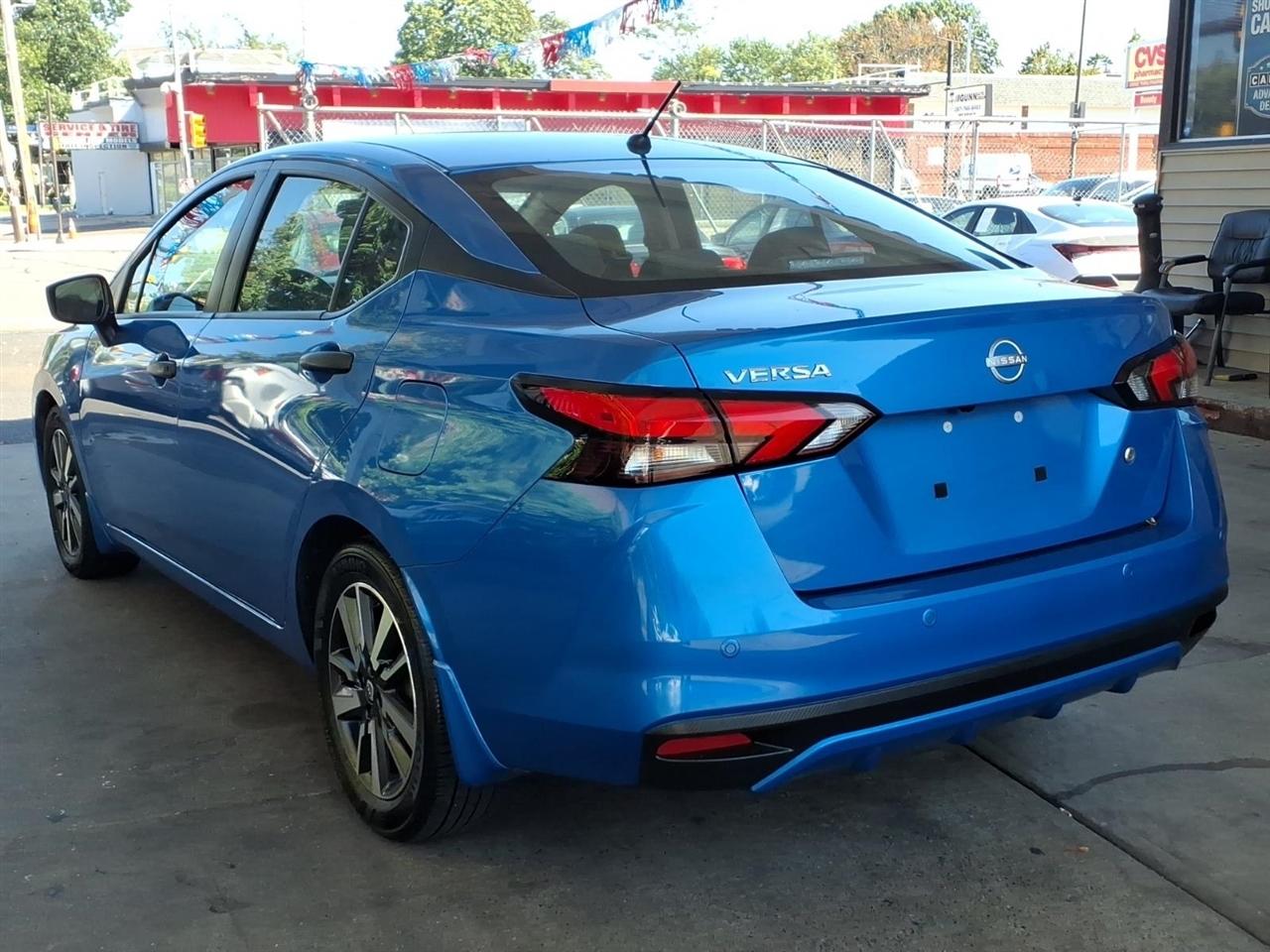 Nissan Versa  2024