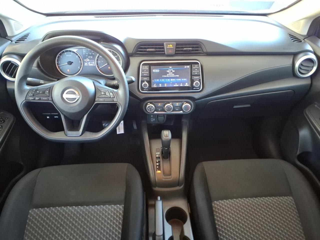 Nissan Versa  2024