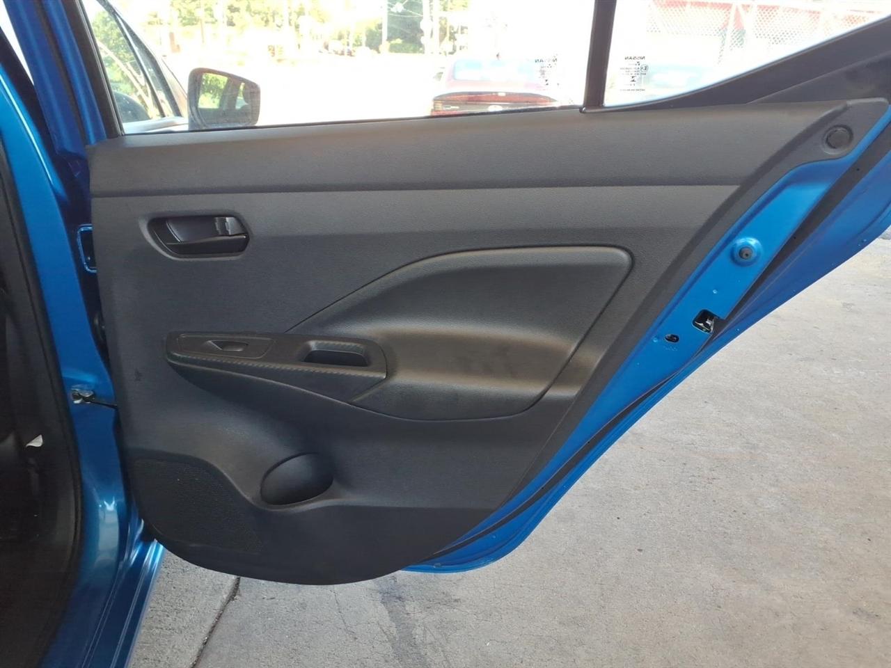 Nissan Versa  2024