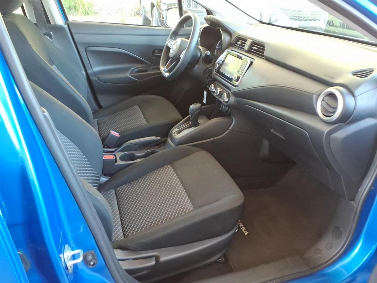 Nissan Versa  2024