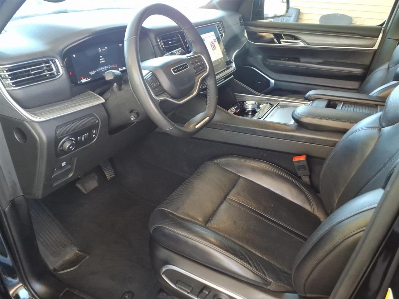 Jeep Wagoneer L  2024