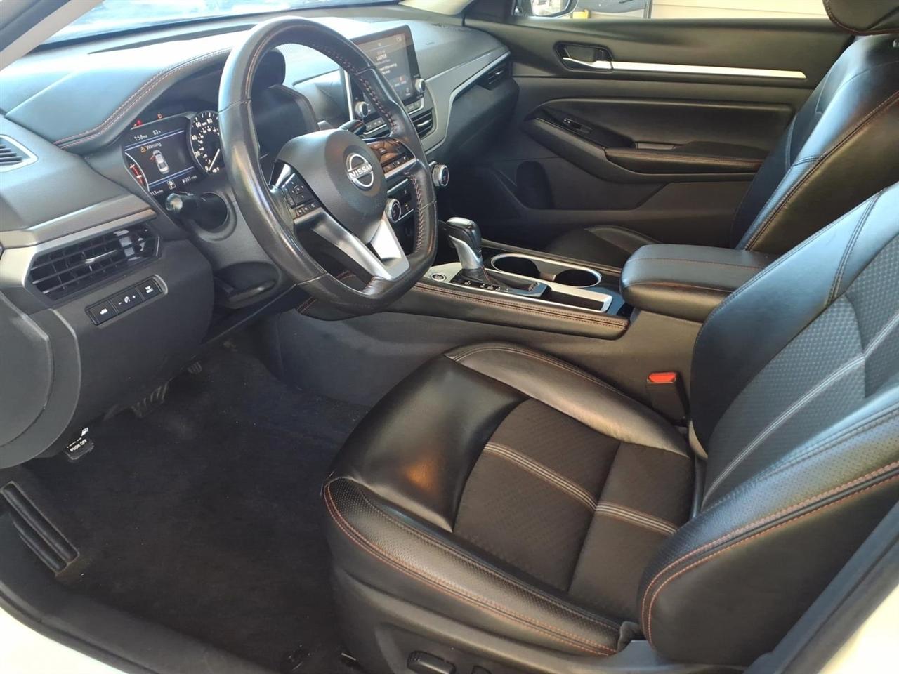 Nissan Altima  2024