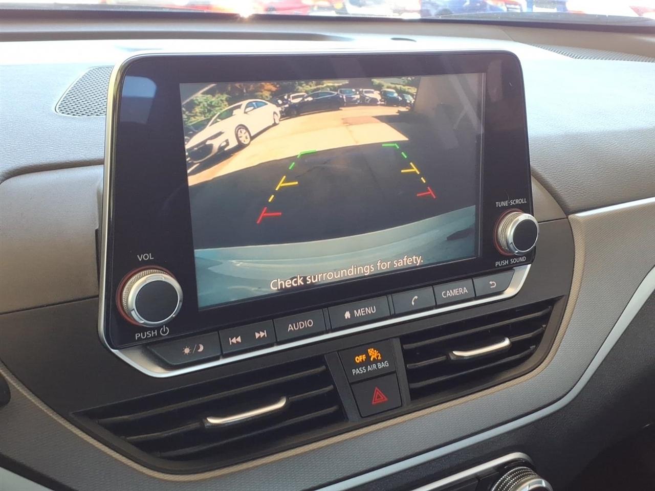Nissan Altima  2024