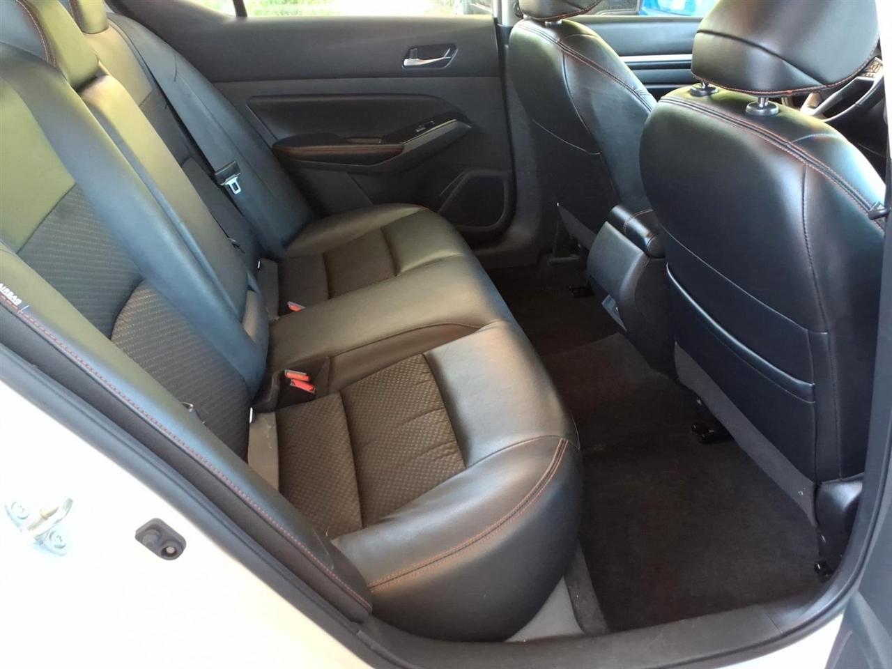 Nissan Altima  2024