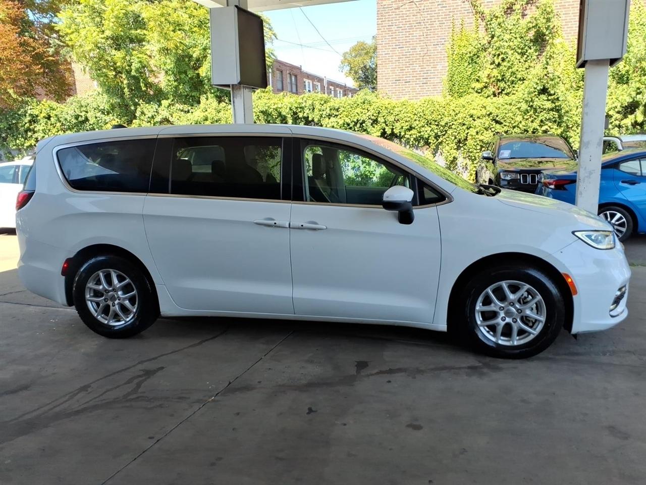 Chrysler Pacifica  2023