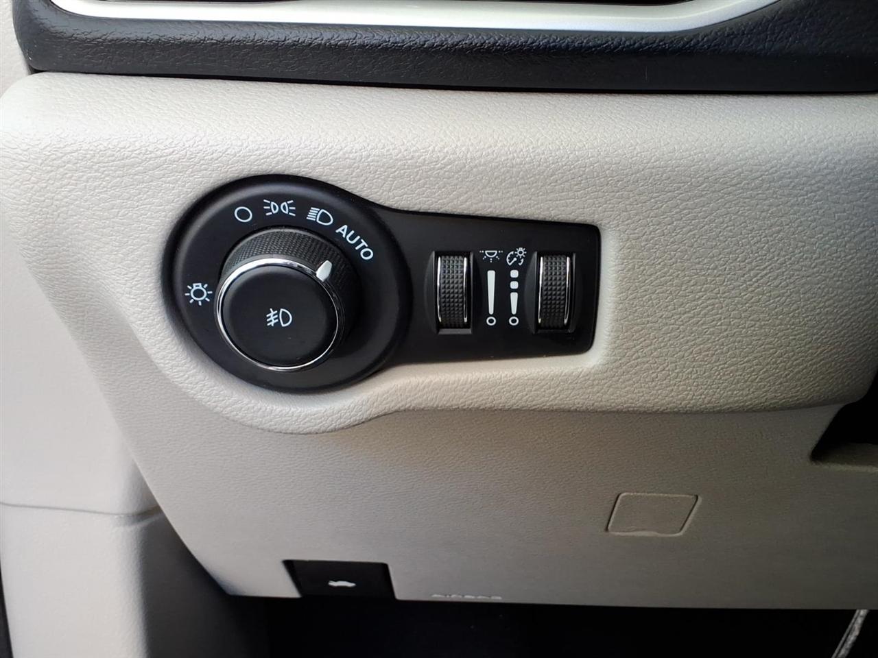 Chrysler Pacifica  2023