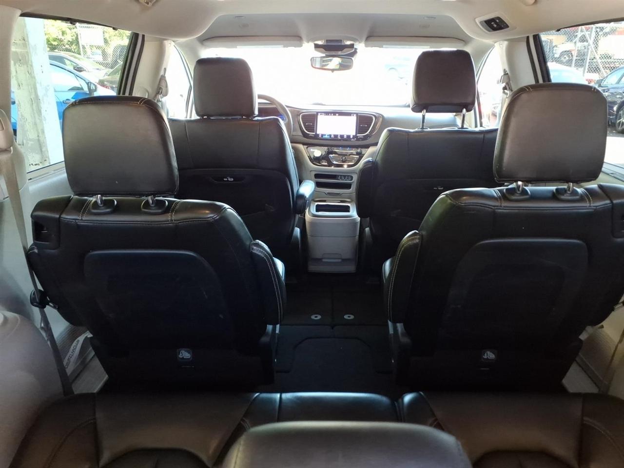 Chrysler Pacifica  2023