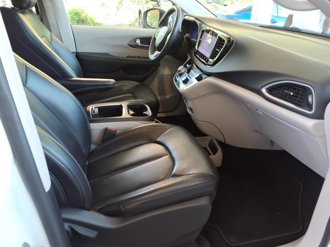Chrysler Pacifica  2023