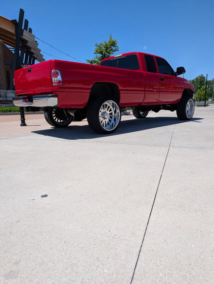 Dodge Ram 2500 Quad Cab 6.5-ft. Bed 4WD 1998