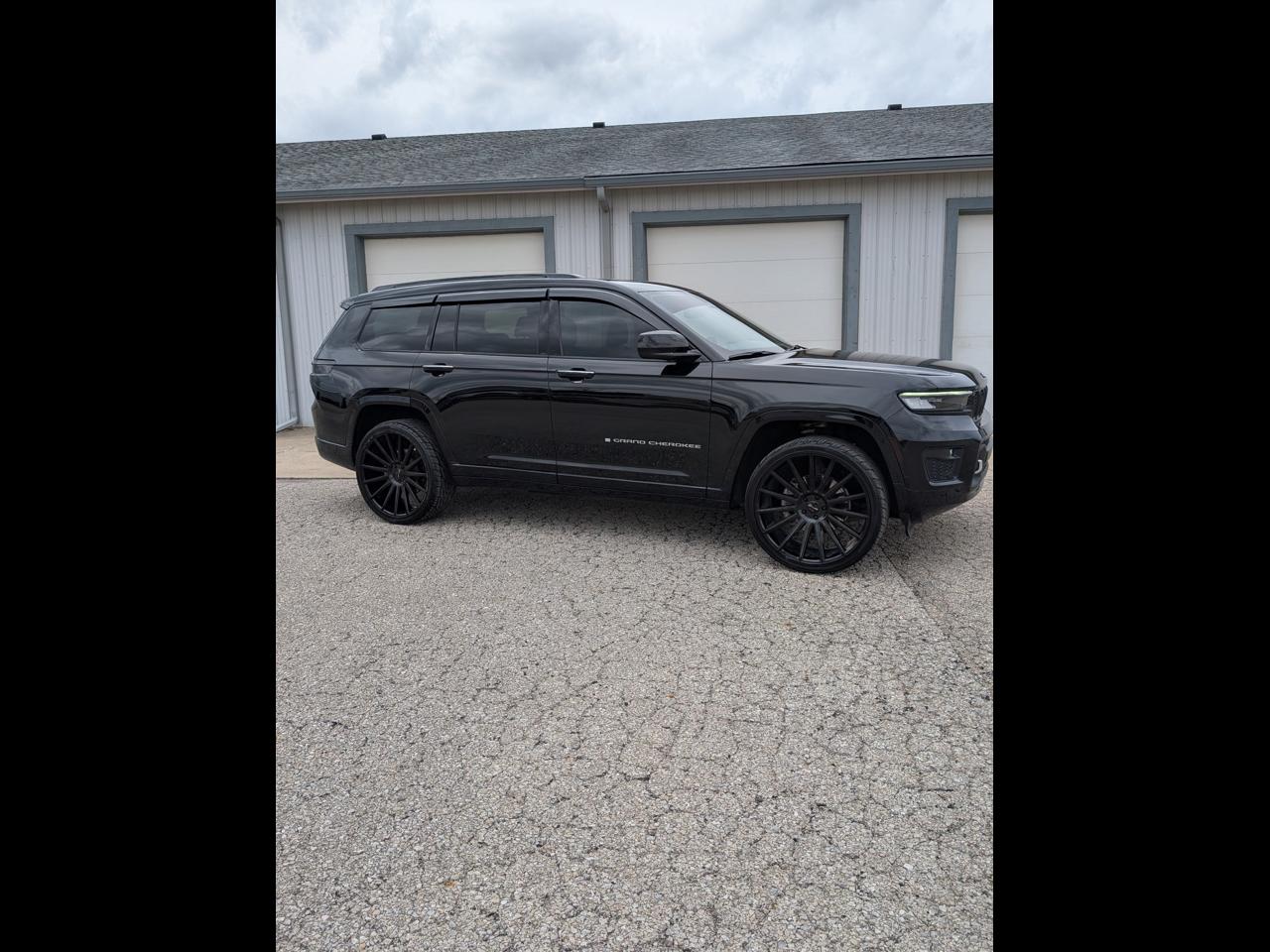 2022 Jeep Grand Cherokee L Overland 4WD
