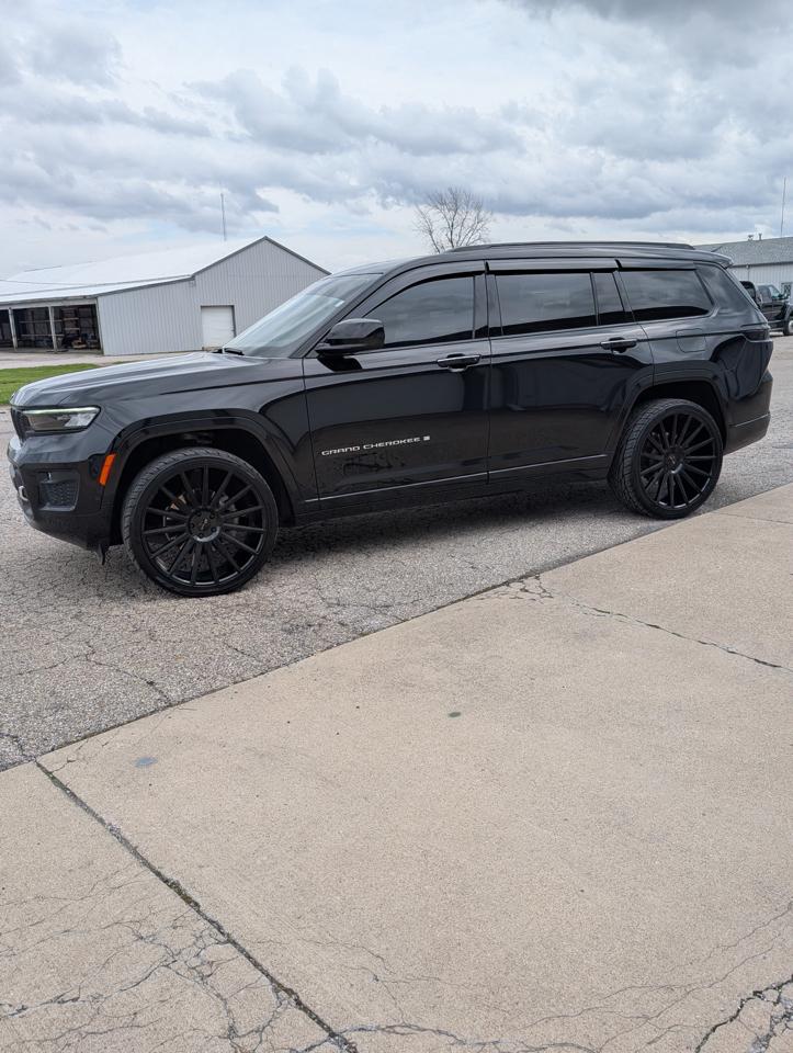 Jeep Grand Cherokee L Overland 4WD 2022